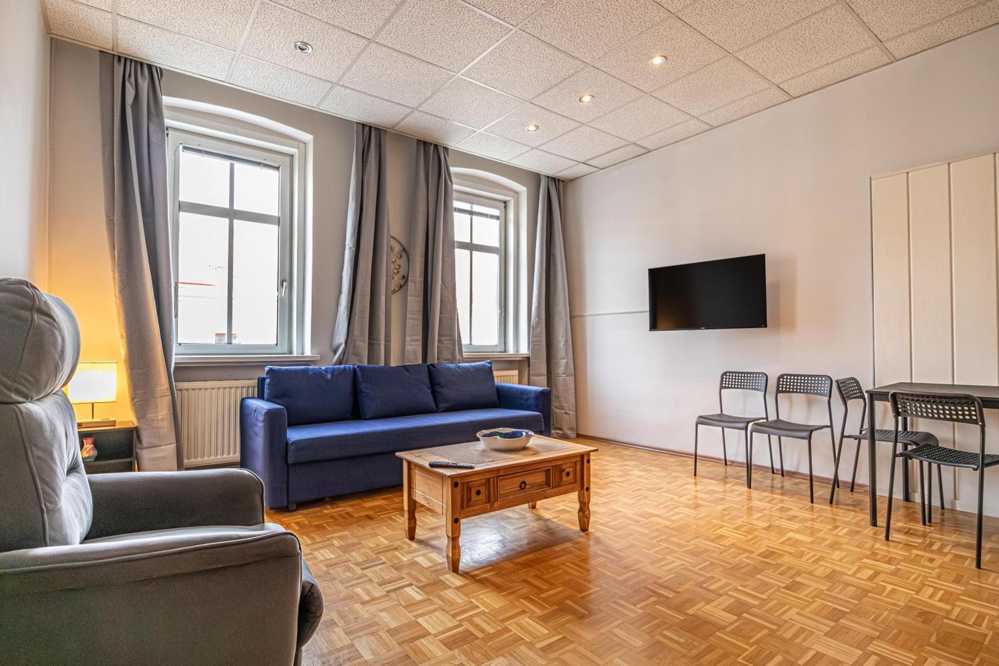 Apartament Vienna's Finest Spacious 2br & 1lr *